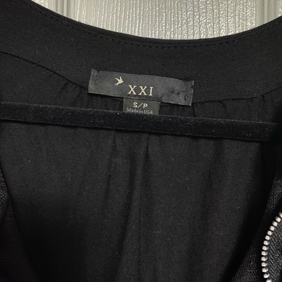 Black dress top - Picture 3 of 3